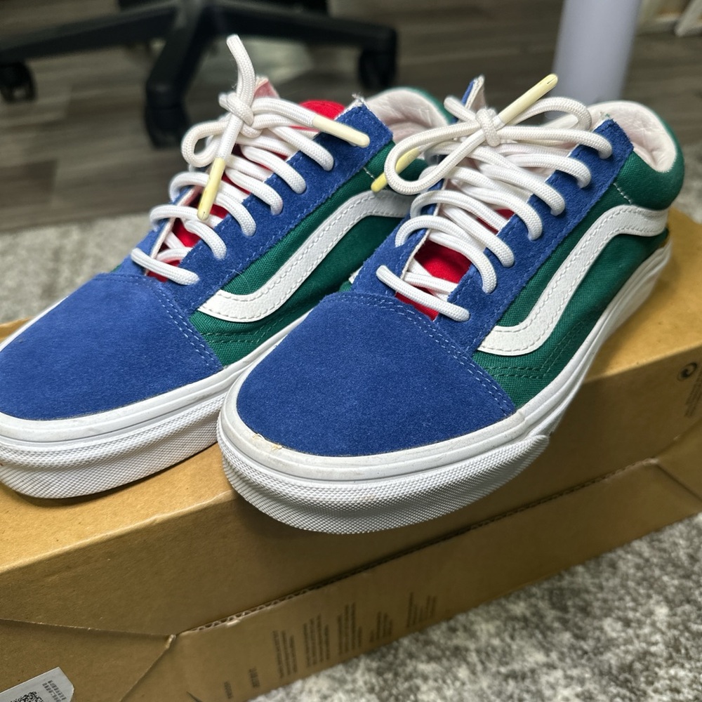 SIZE 5.5W / 4M UNISEX VANS YACHT CLUB OLD SKOOL